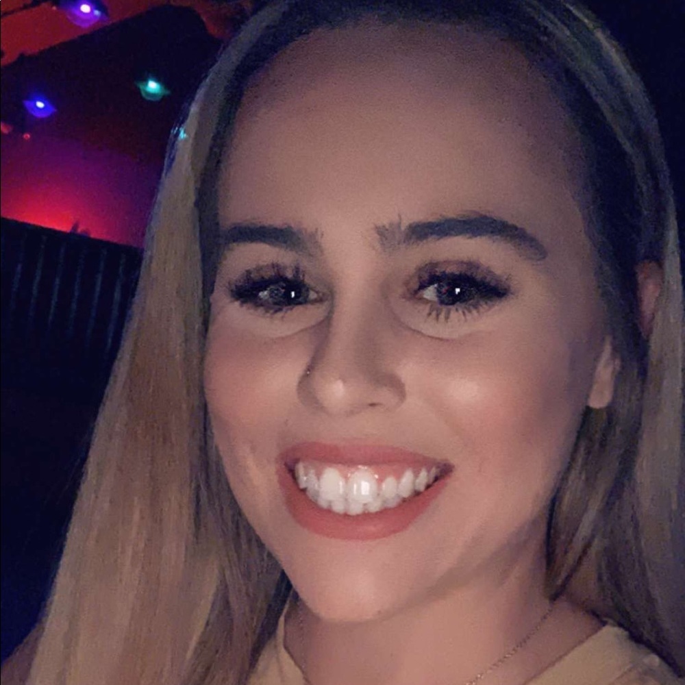 Meet your Posher, Carley